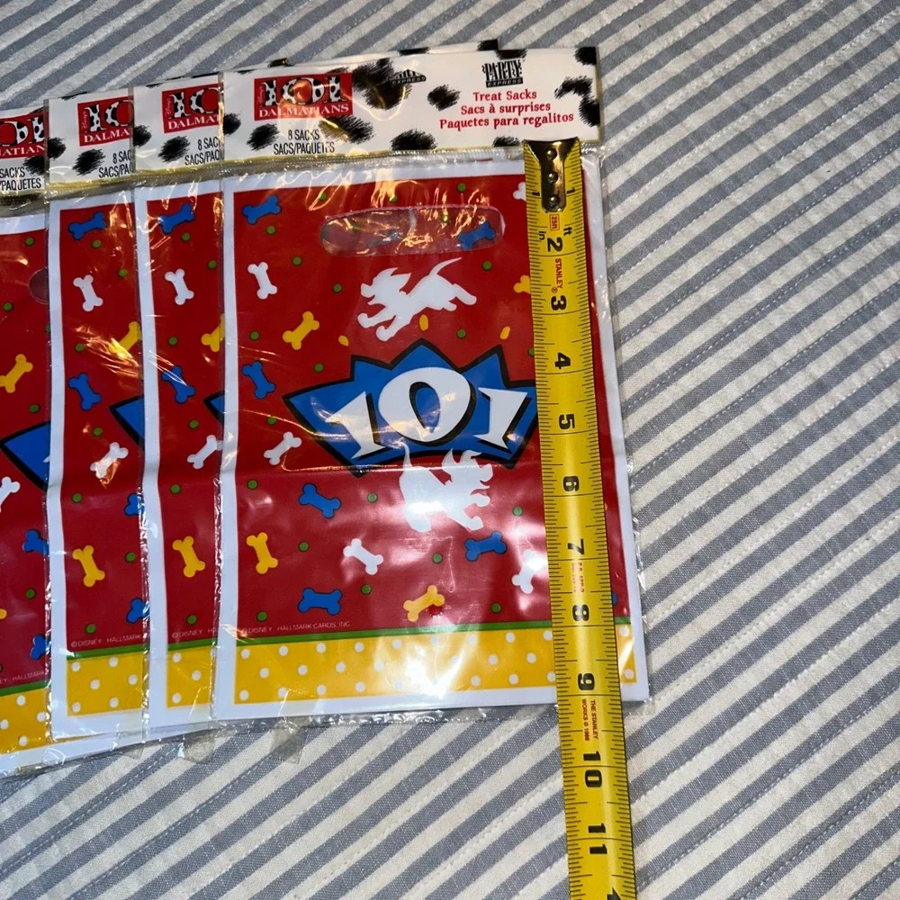 Vintage Disney 101 Dalmatians Party Treat Sacks Hallmark Lot of 10 Packs 80 Bags